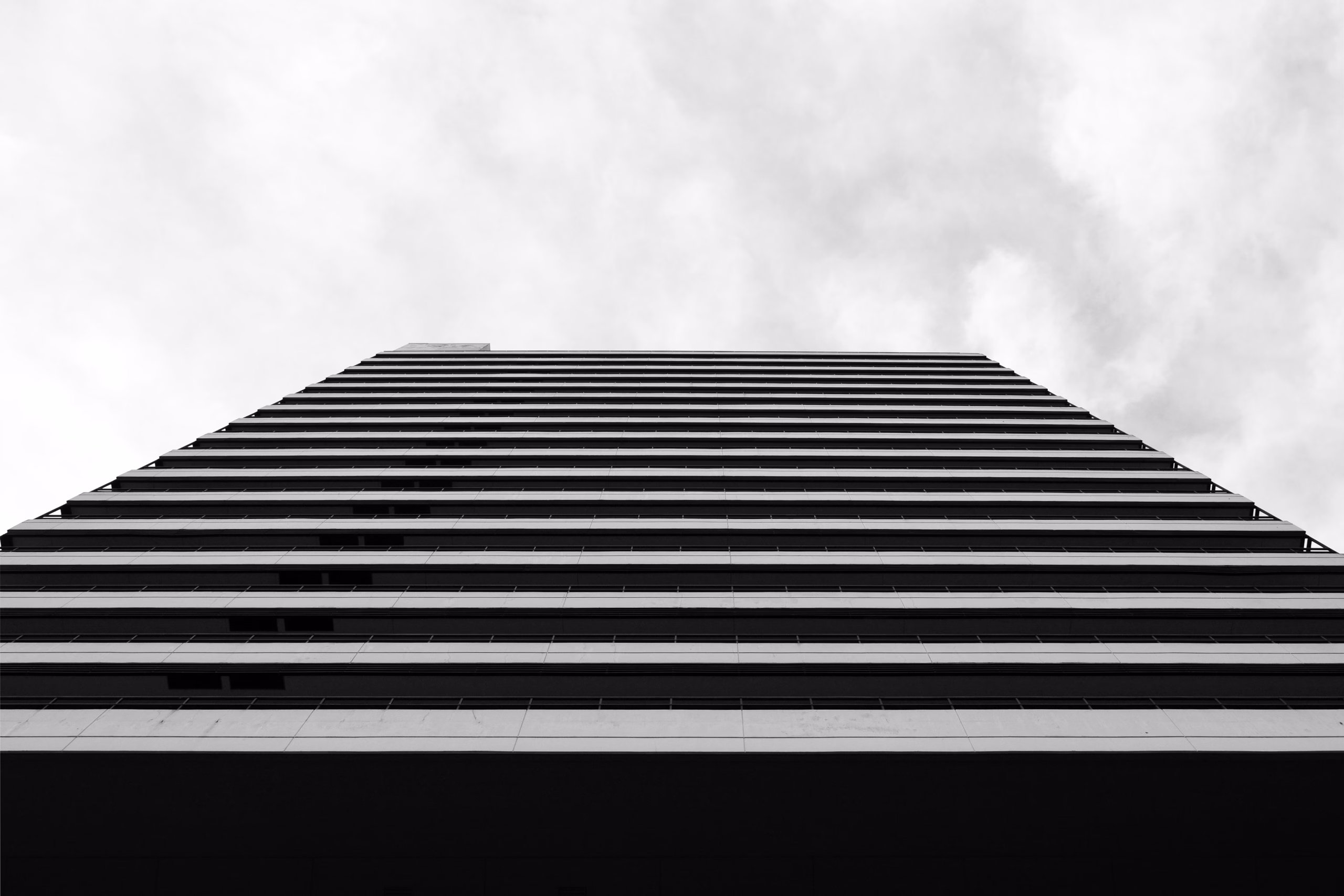 Fotografía de arquitectura en blanco y negro